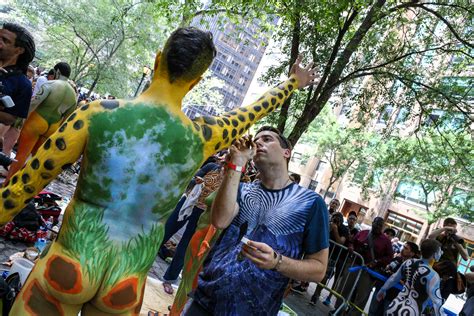 bodypainting day nyc|At NYC Bodypainting Day, Naked Bodies Become Artists’。